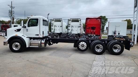 Peterbilt 567 Φορτηγά Σασί