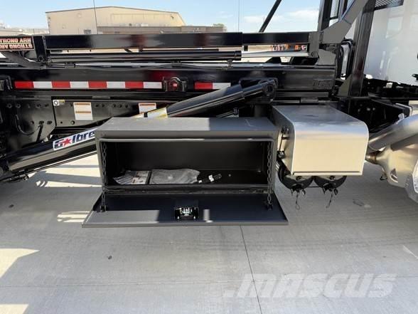 Peterbilt 567 Απορριμματοφόρα