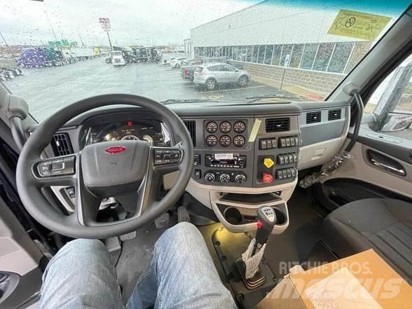 Peterbilt 567 Τράκτορες