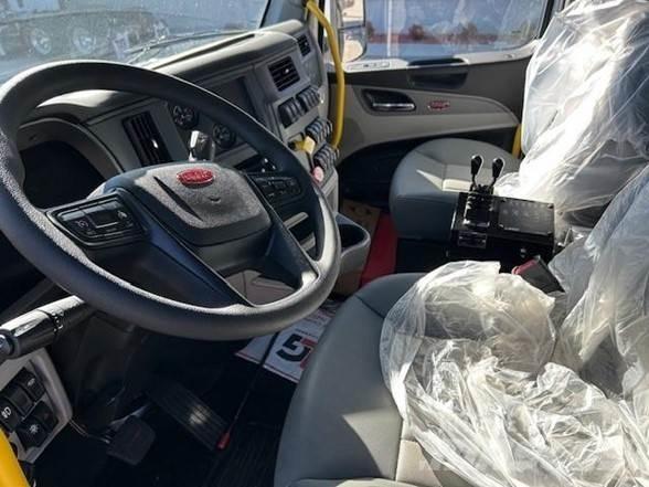 Peterbilt 567 Απορριμματοφόρα