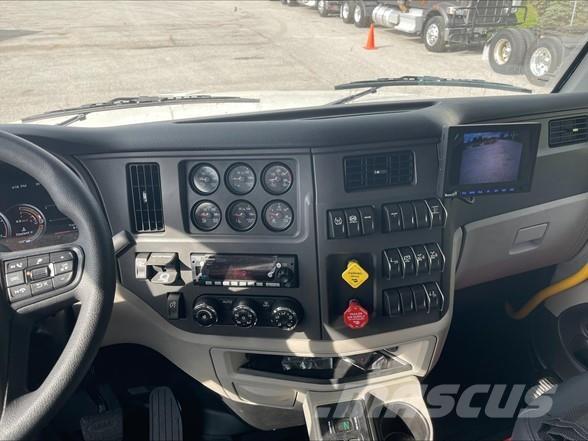 Peterbilt 567 Φορτηγά Ανατροπή