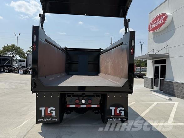 Peterbilt 567 Φορτηγά Ανατροπή