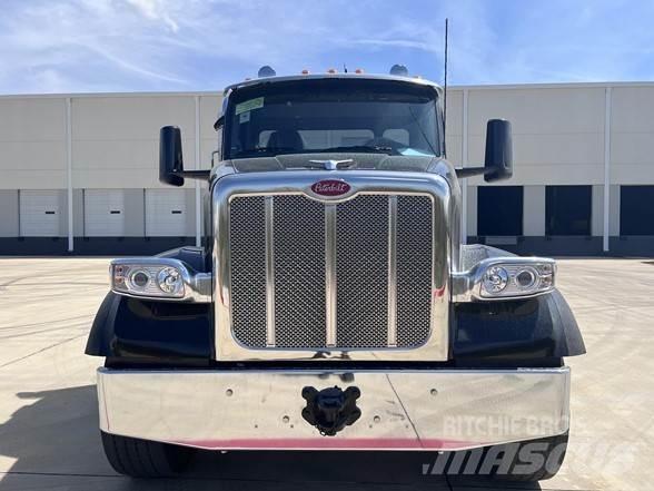 Peterbilt 567 Φορτηγά Ανατροπή
