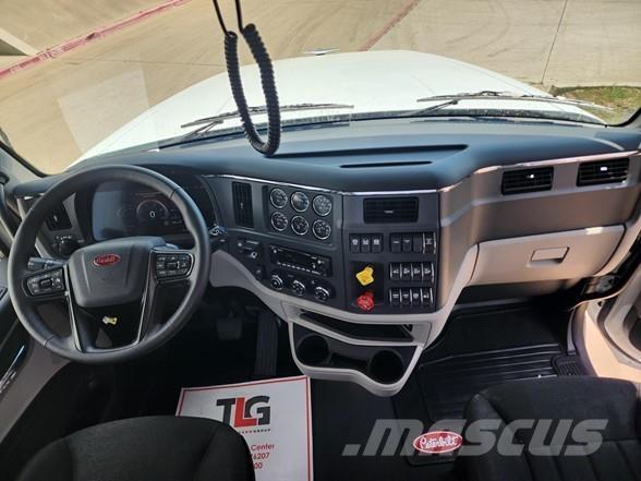 Peterbilt 567 Τράκτορες