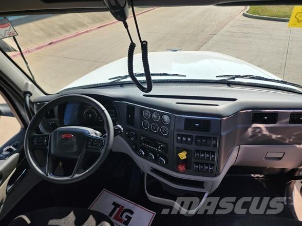 Peterbilt 567 Τράκτορες