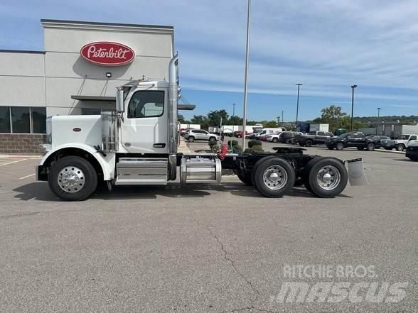 Peterbilt 589 Τράκτορες
