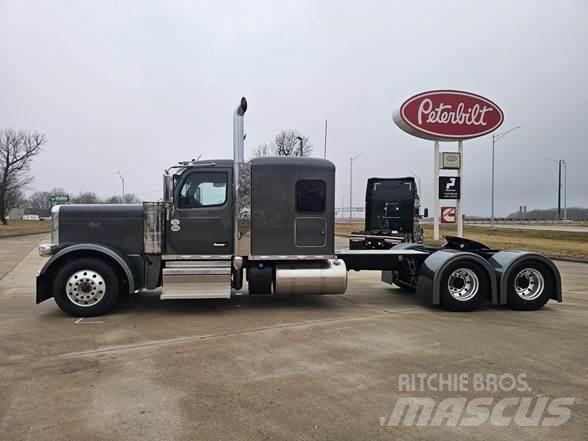 Peterbilt 589 Τράκτορες