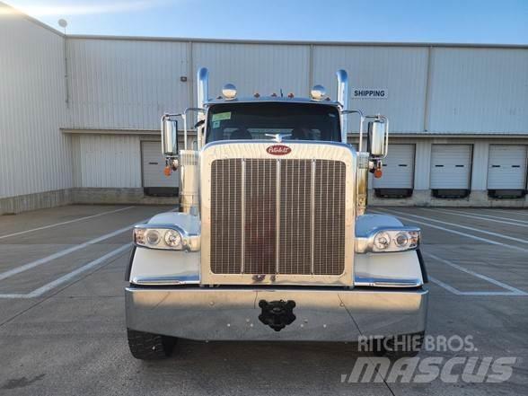 Peterbilt 589 Τράκτορες