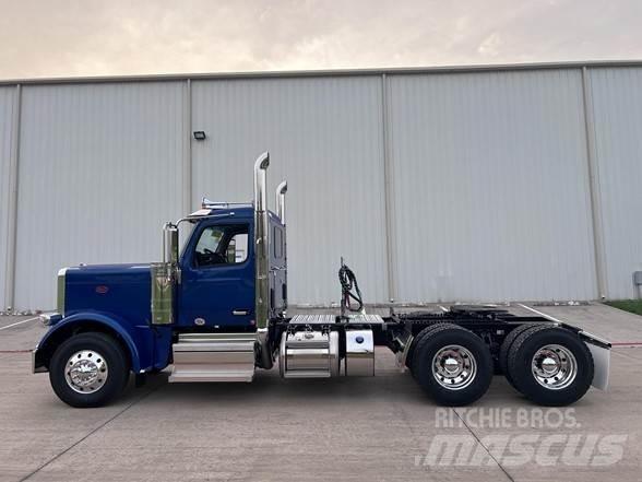 Peterbilt 589 Τράκτορες