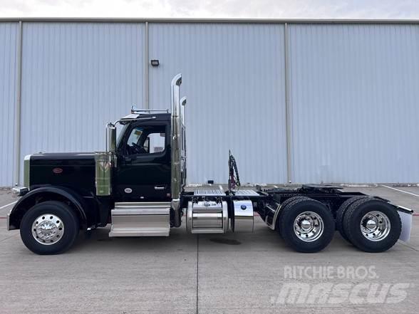 Peterbilt 589 Τράκτορες