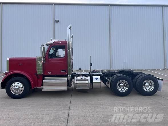Peterbilt 589 Τράκτορες
