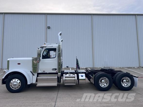 Peterbilt 589 Τράκτορες