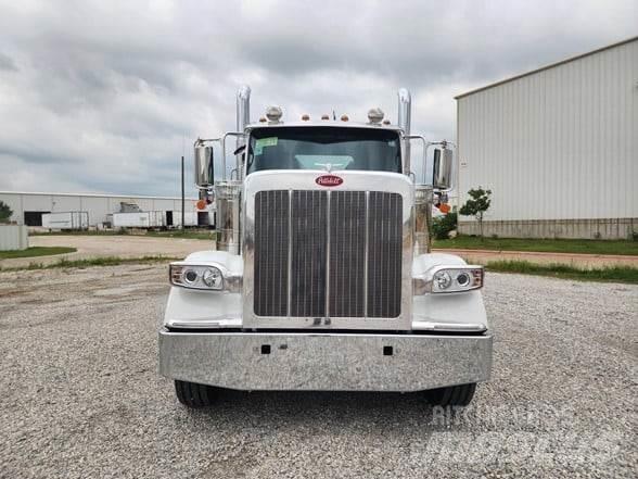 Peterbilt 589 Τράκτορες