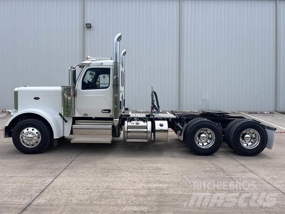 Peterbilt 589 Τράκτορες