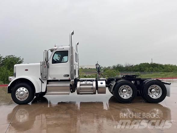 Peterbilt 589 Τράκτορες