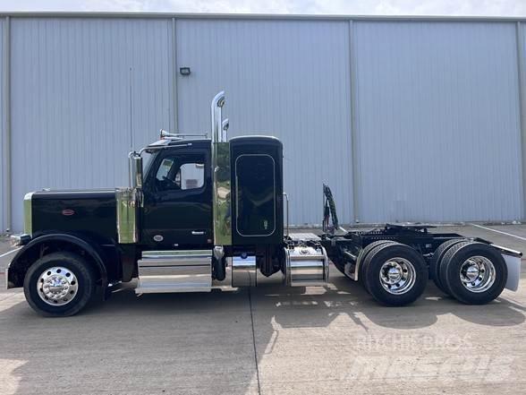 Peterbilt 589 Τράκτορες