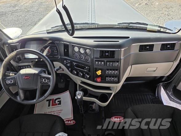 Peterbilt 589 Τράκτορες