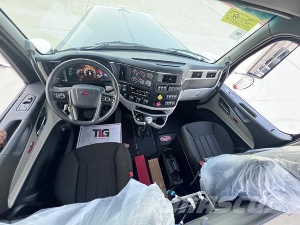 Peterbilt 589 Τράκτορες