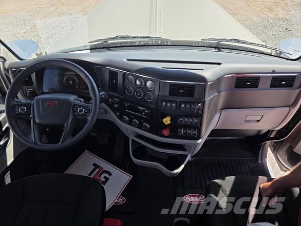 Peterbilt 589 Τράκτορες