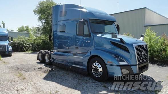 Volvo VNL64T760 Τράκτορες