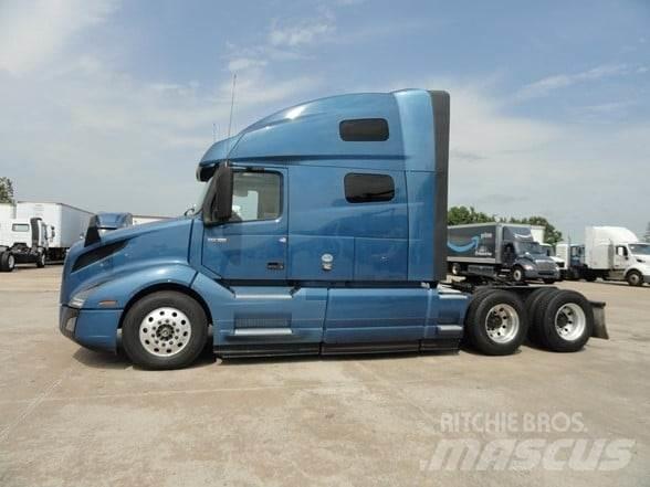 Volvo VNL64T760 Τράκτορες