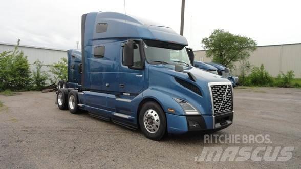 Volvo VNL64T760 Τράκτορες