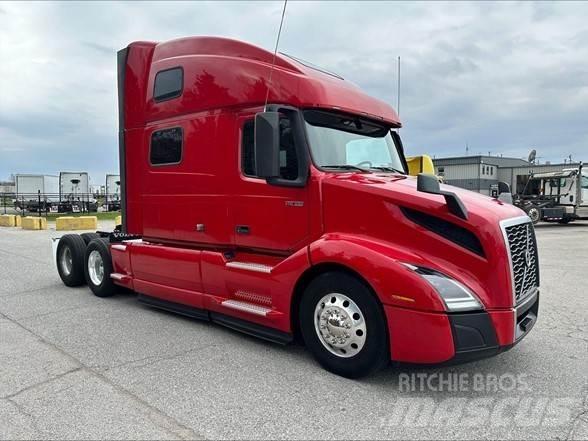 Volvo VNL64T860 Τράκτορες