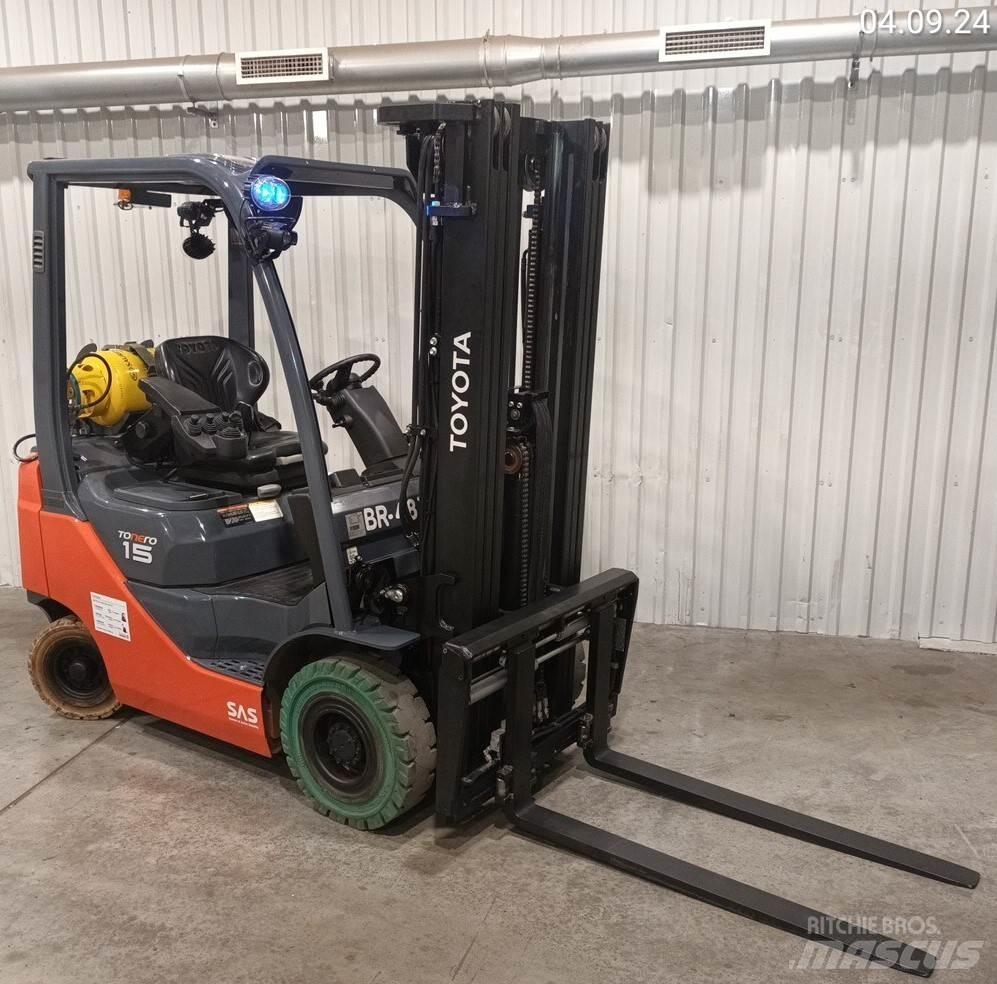 Toyota 02-8FGF15 Περονοφόρα ανυψωτικά κλαρκ με φυσικό αέριο LPG