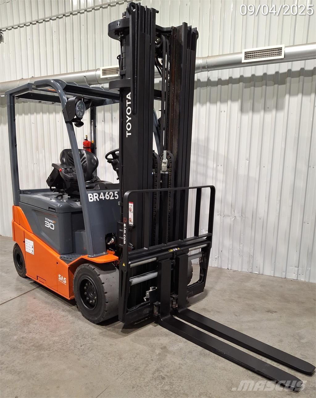 Toyota 8FBMKT30 Ηλεκτρικά περονοφόρα ανυψωτικά κλαρκ