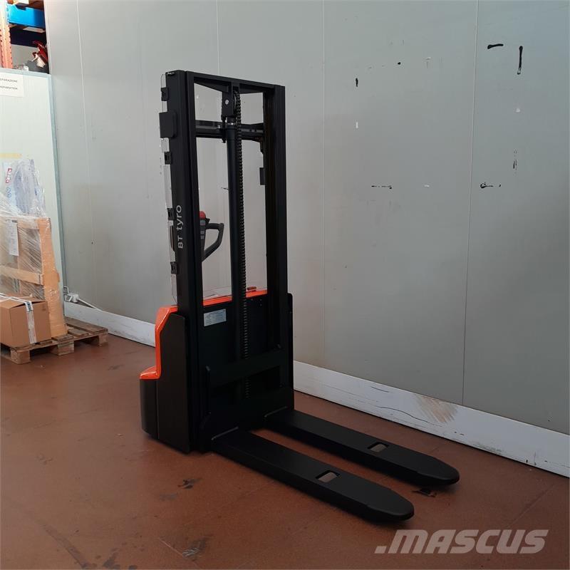 BT SHE100 Χειροκίνητα παλετοφόρα