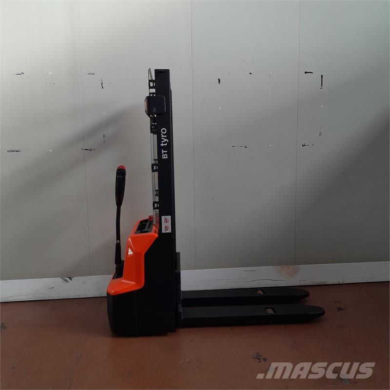 BT SHE100 Χειροκίνητα παλετοφόρα