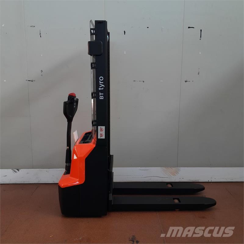 BT SHE100 Χειροκίνητα παλετοφόρα