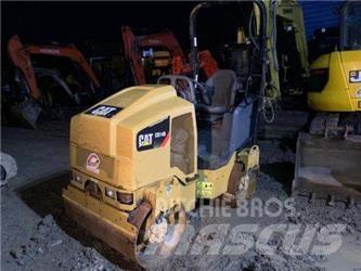 CAT CB14B Οδοστρωτήρες διπλού κυλίνδρου