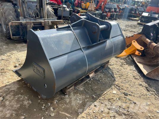  Godet 1M80 - axe 65 mm Κουβάδες