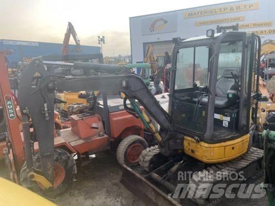Komatsu PC26MR-3 Εκσκαφάκι (διαβολάκι) < 7t
