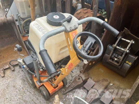  Scie à sol HUSQVARNA Κατασκευές - Άλλα