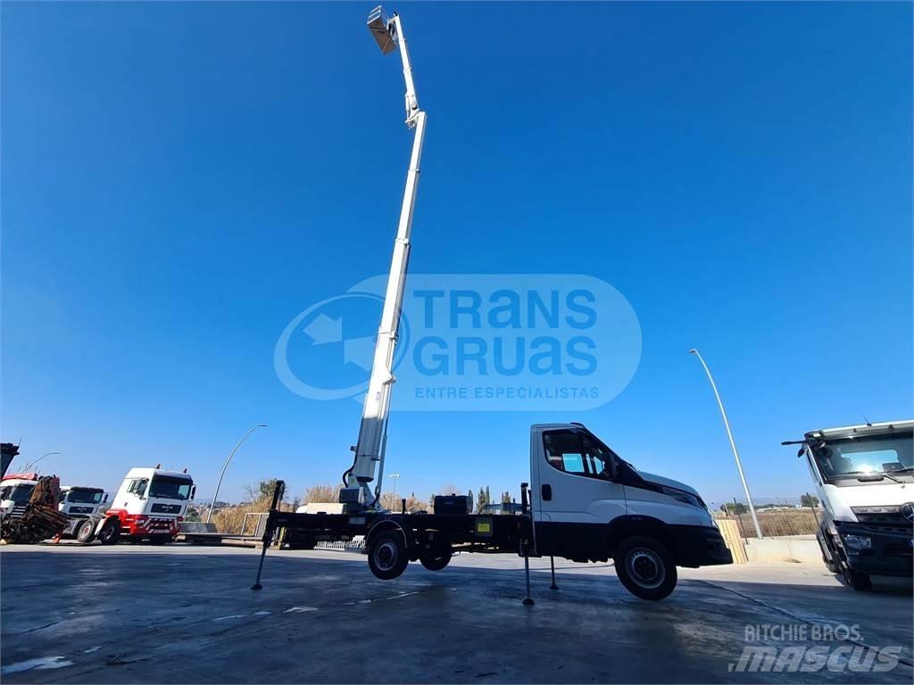 Cela DT Truck 25 Εναέριες πλατφόρμες τοποθετημένες σε φορτηγό