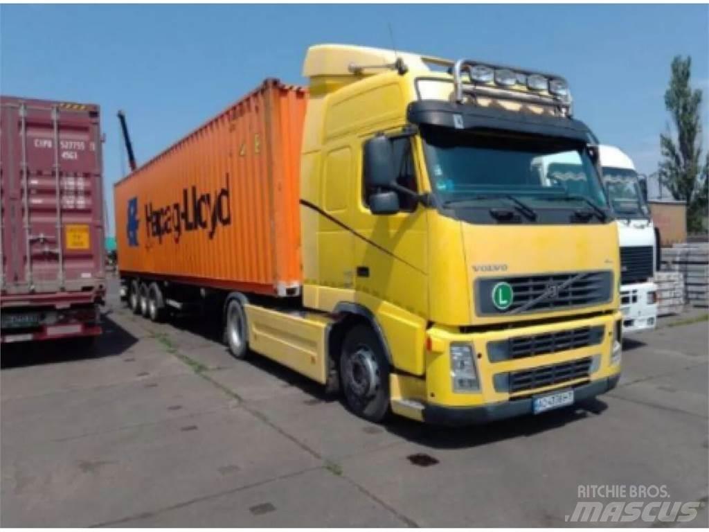 Volvo  Τράκτορες