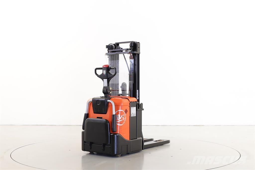 BT SPE125 Παλετοφόρα πεζού χειριστή με ιστό