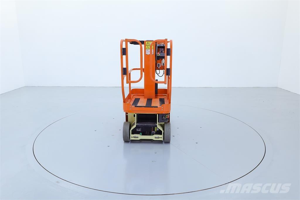 JLG 1230ES Ανυψωτήρες με κατακόρυφους πυλώνες