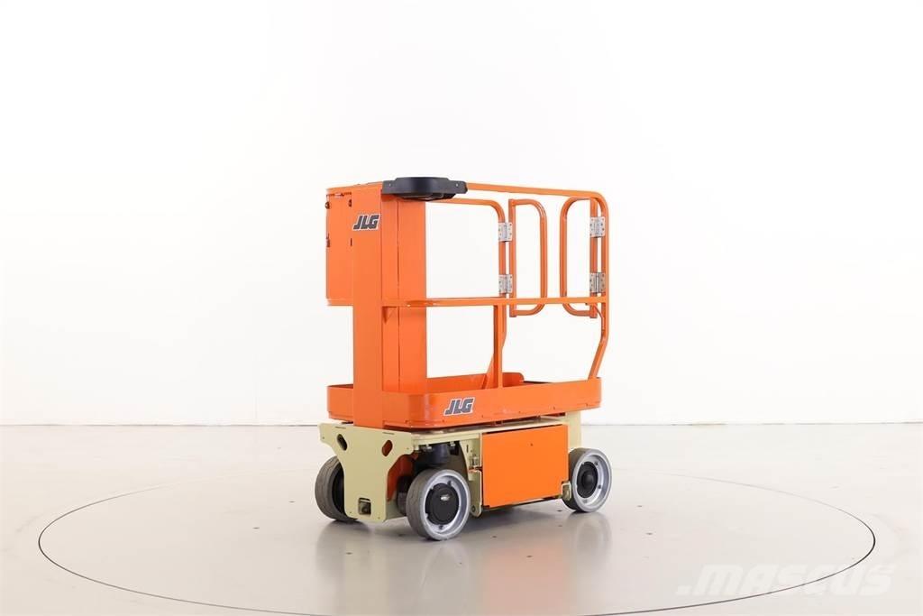 JLG 1230ES Ανυψωτήρες με κατακόρυφους πυλώνες