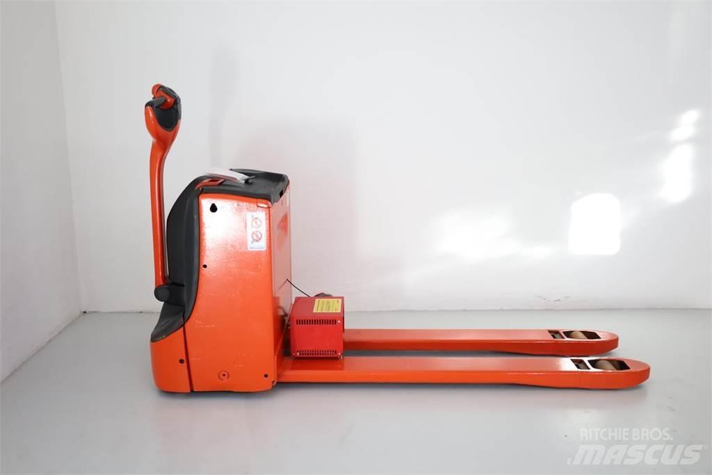 Linde T-18 Χειροκίνητο περονοφόρο ανυψωτικό