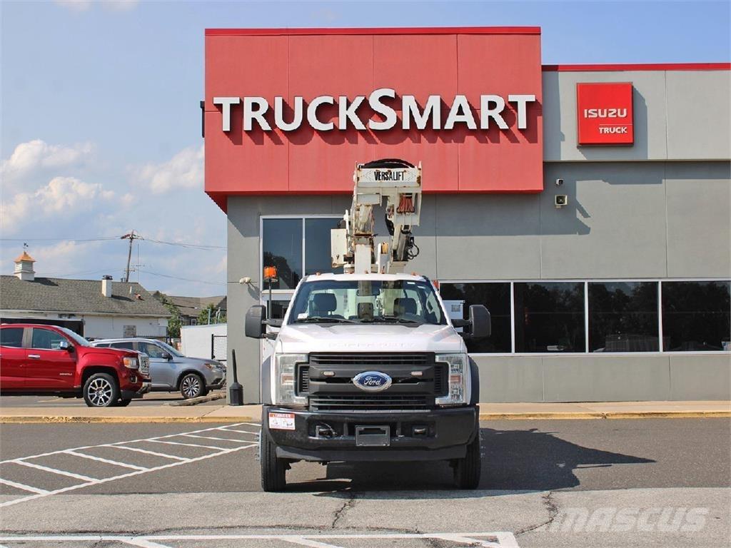 Ford F550 Εναέριες πλατφόρμες τοποθετημένες σε φορτηγό