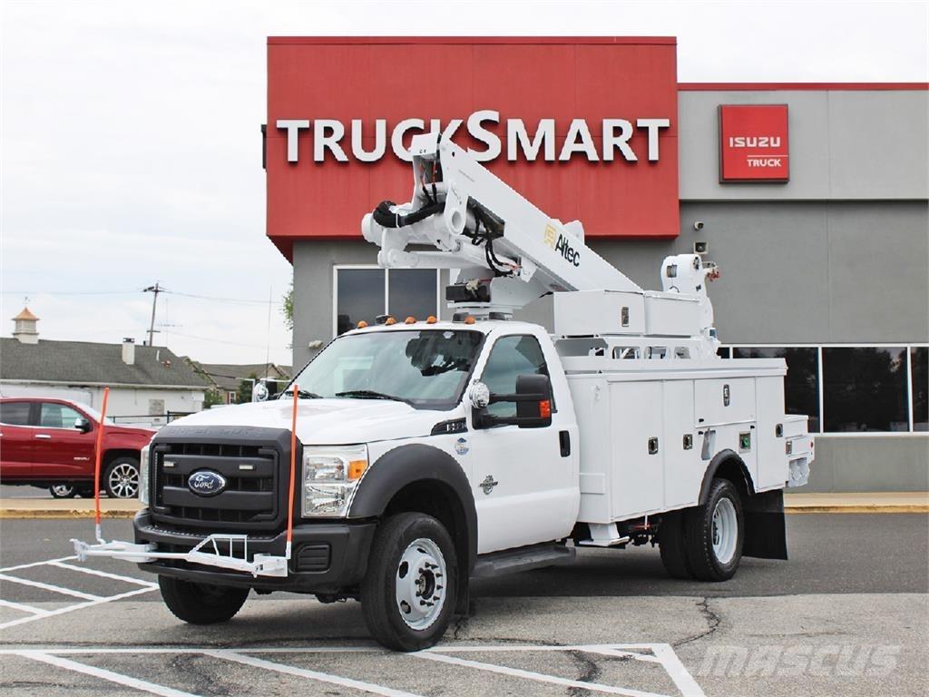 Ford F550 Εναέριες πλατφόρμες τοποθετημένες σε φορτηγό