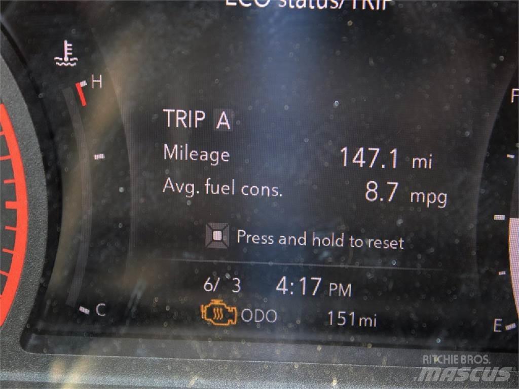 Isuzu NPR-HD Φορτηγά Κόφα