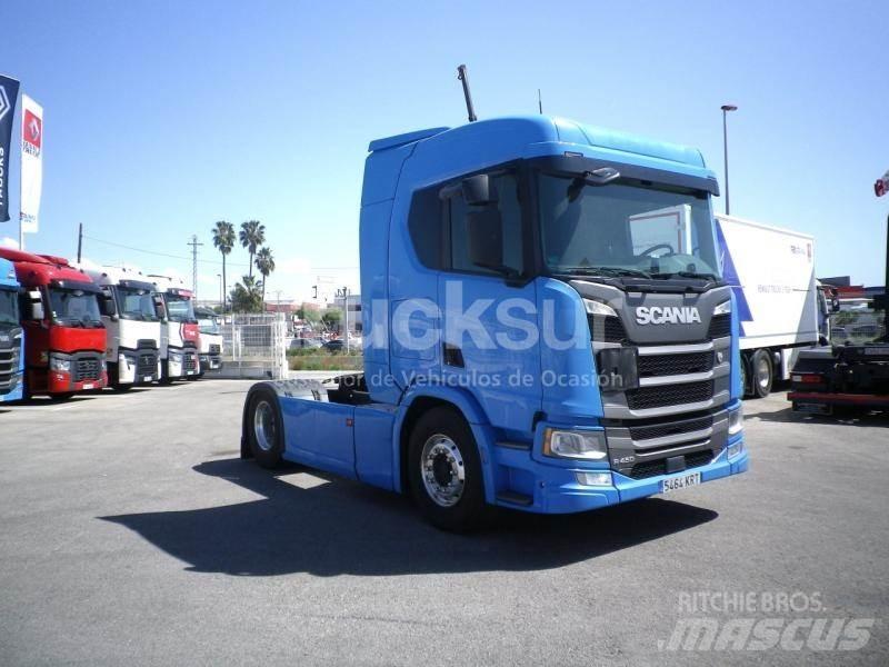 Scania R450 Τράκτορες