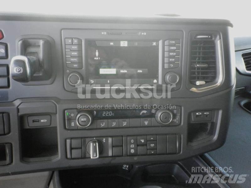 Scania R450 Τράκτορες