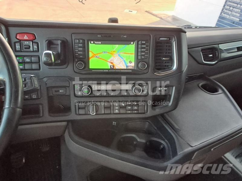 Scania R450 Τράκτορες