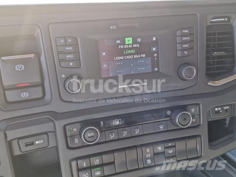 Scania R450 Τράκτορες