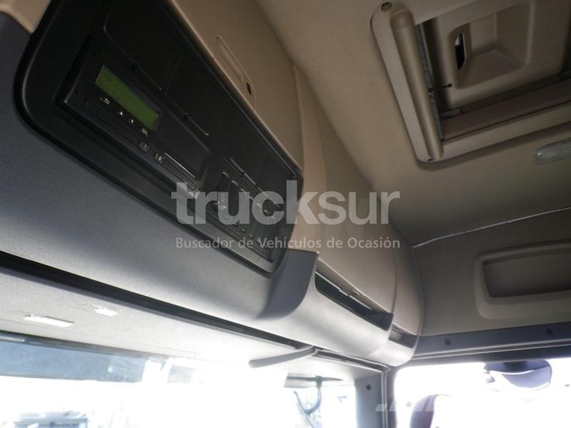 Scania R450 Τράκτορες